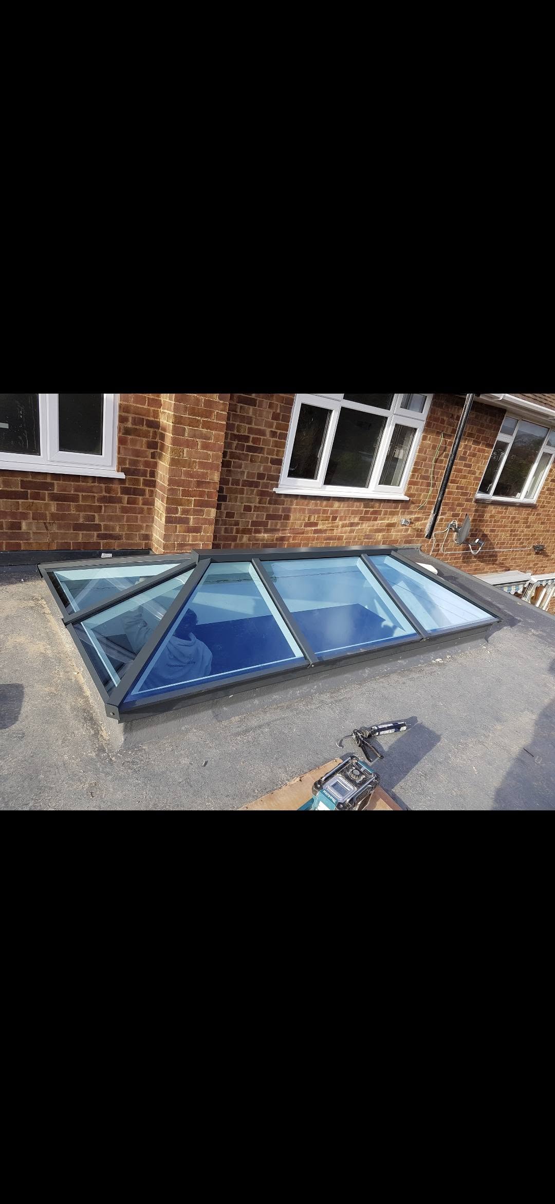 Roof lantern skylight